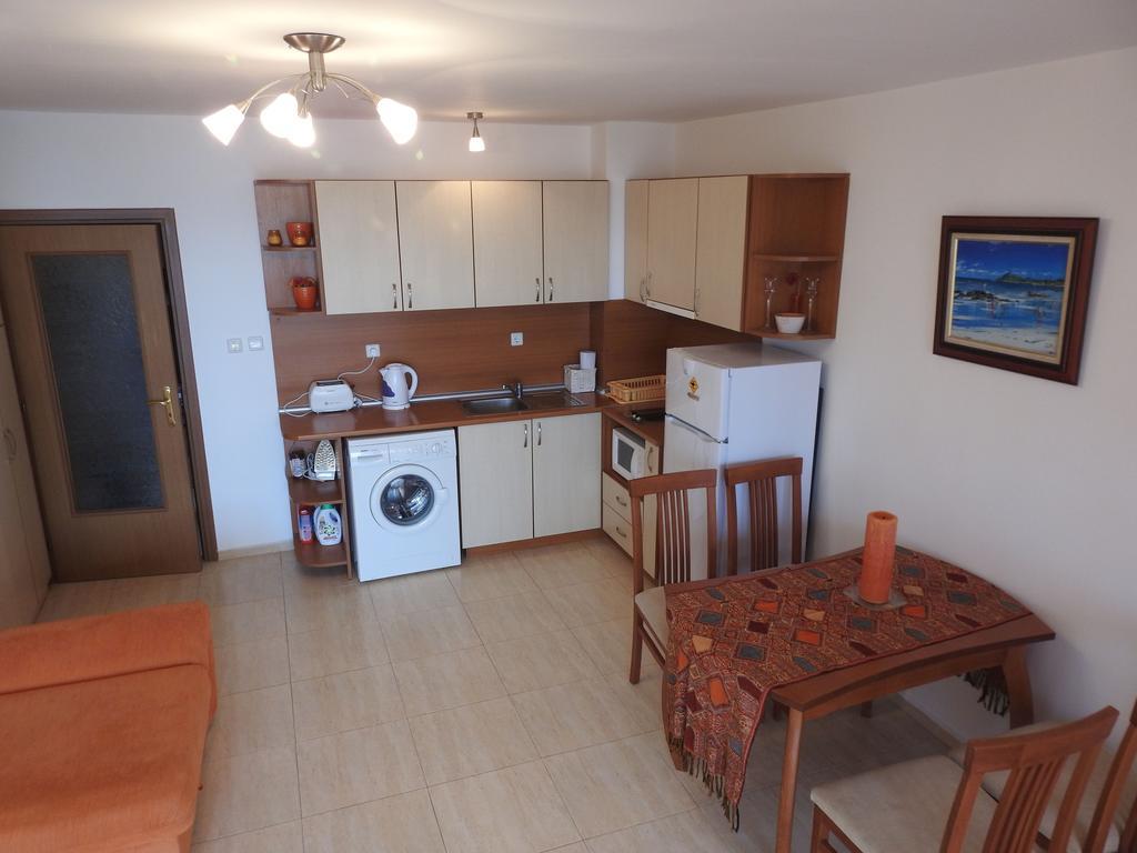 Golden Wave Apartment Sozopol Exterior photo