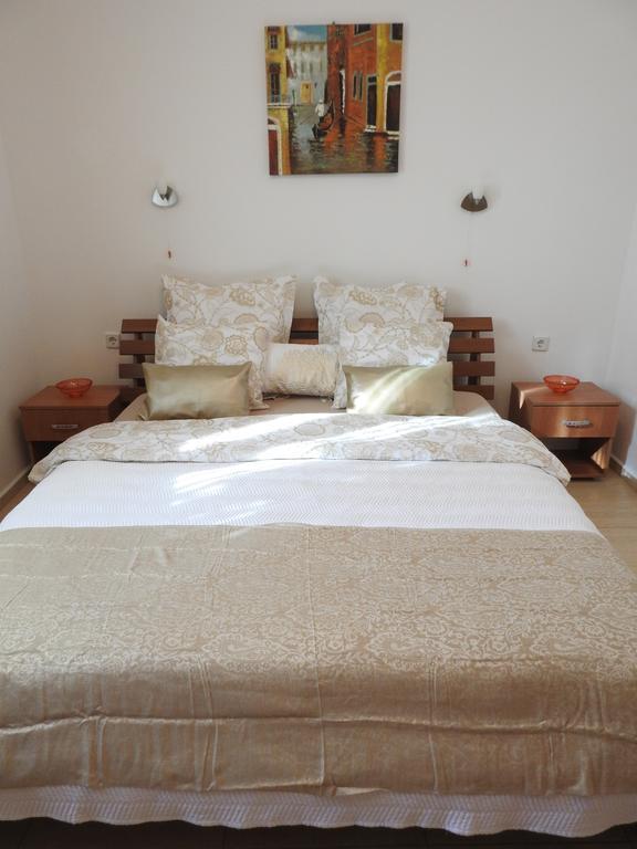 Golden Wave Apartment Sozopol Exterior photo