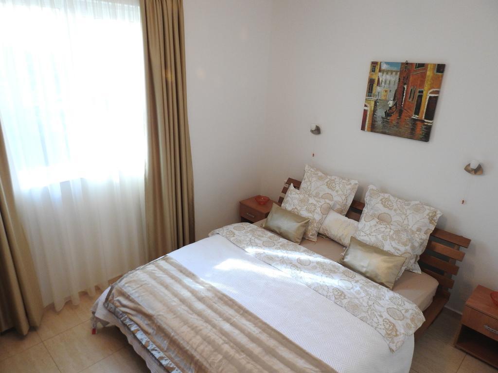 Golden Wave Apartment Sozopol Exterior photo