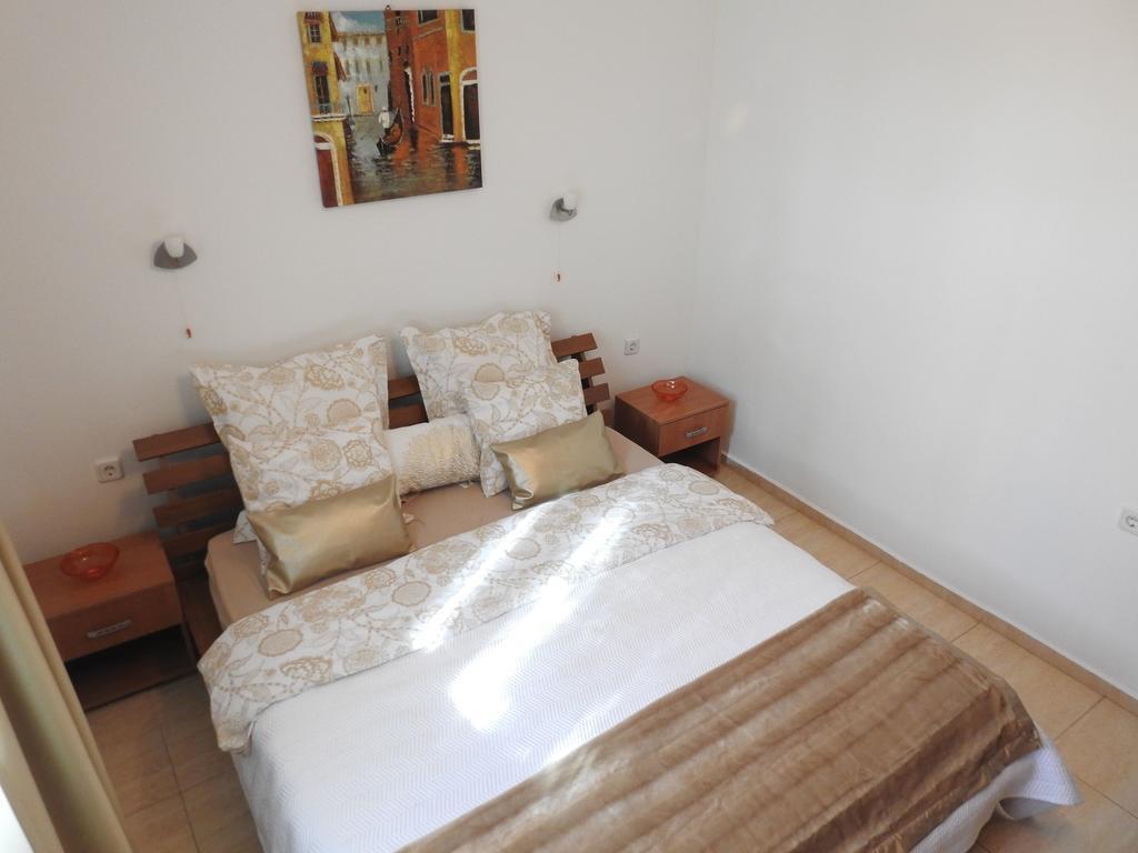 Golden Wave Apartment Sozopol Exterior photo